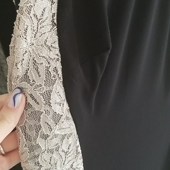 Dress - Picture 4 of 4